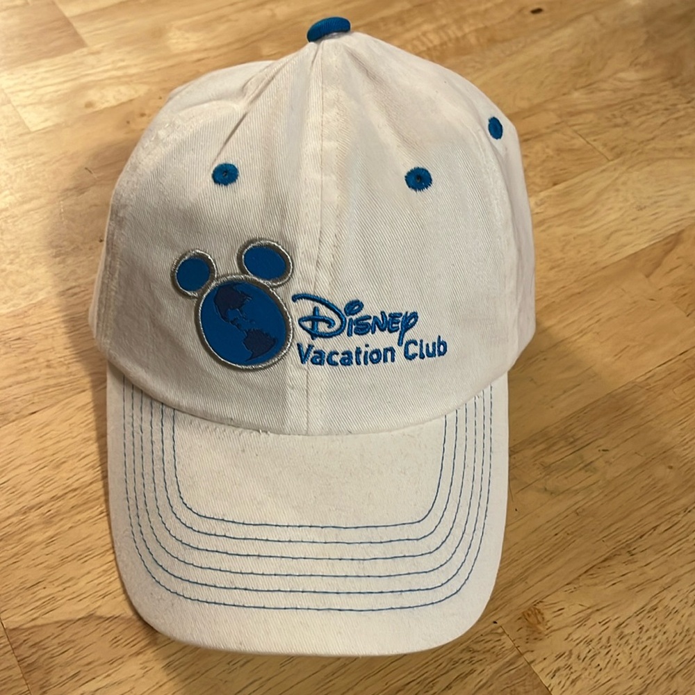 NEW Disney Vacation Club (DVC) Member hat